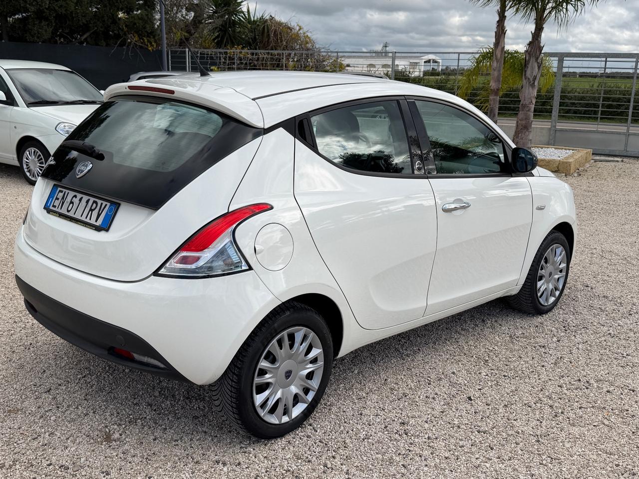 Lancia Ypsilon 1.2 69 CV 5 porte GPL Ecochic Gold