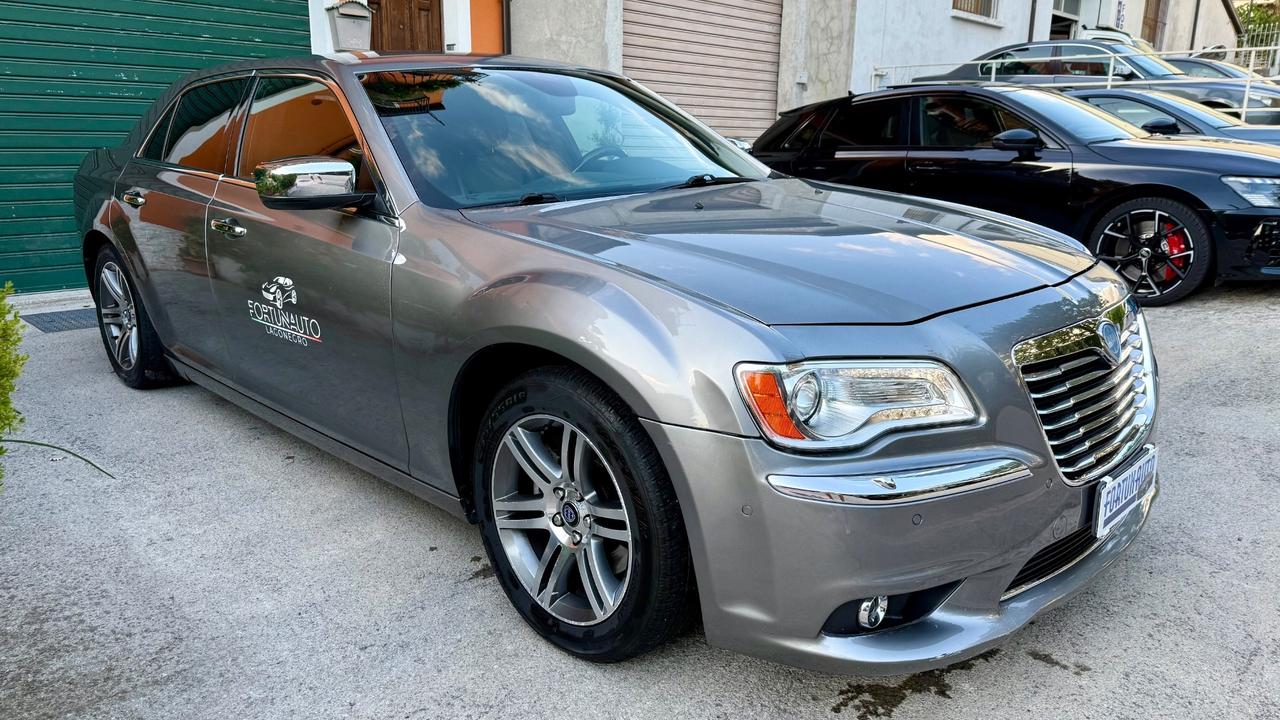 Lancia Thema 3.0 V6 Multijet II 190 CV Platinum