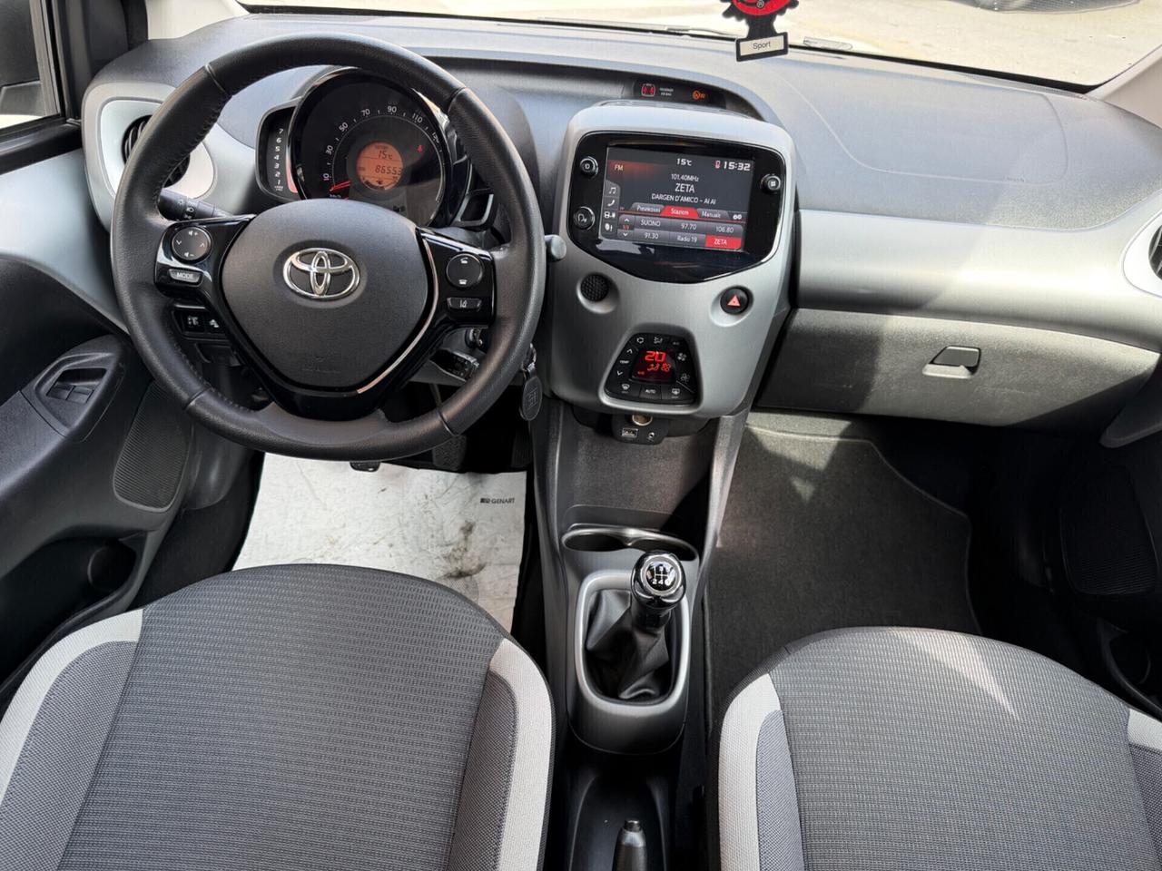 TOYOTA AYGO 1.0 NEOPATENTATI