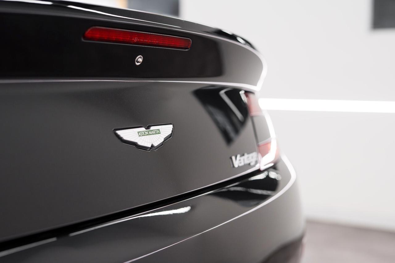 Aston Martin V8 Vantage CABRIO
