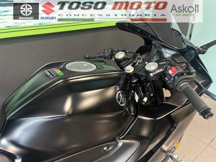 Yamaha YZF R125 R