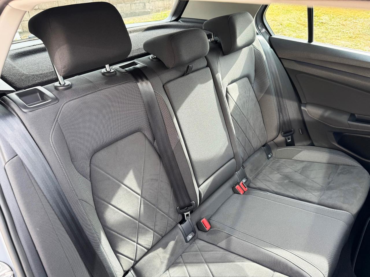 Volkswagen Golf 1.5 eTSI EVO 1st Edition DSG | PREZZO PROMO