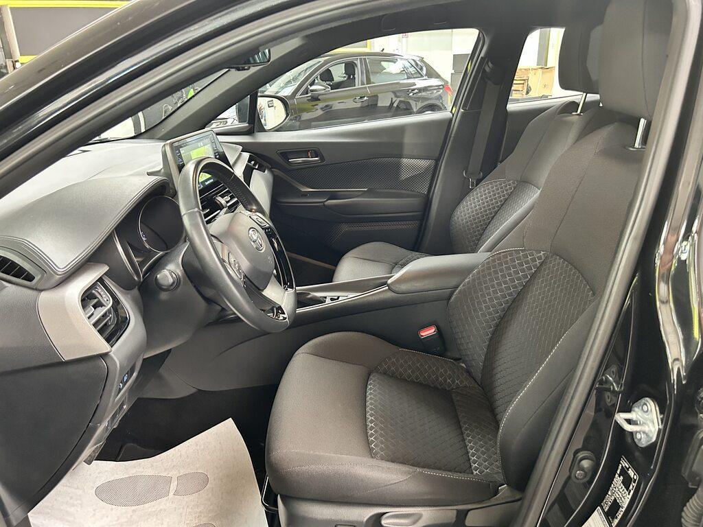 Toyota C-HR 1.8 Hybrid Business E-CVT
