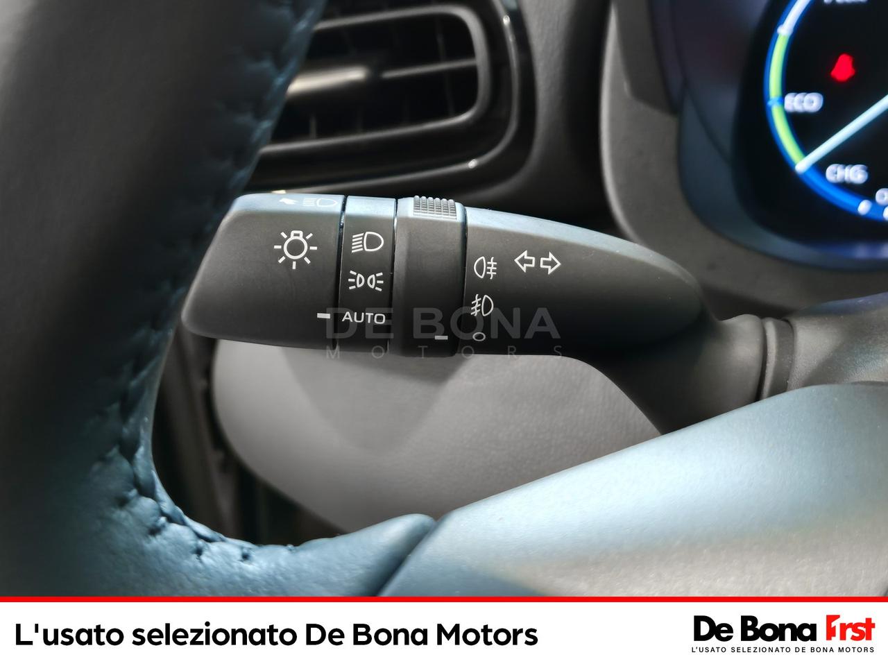 Toyota Yaris cross 1.5h premiere fwd 116cv e-cvt