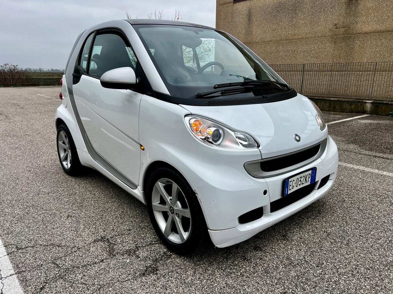 Smart ForTwo 1000 52 kW coupé passion
