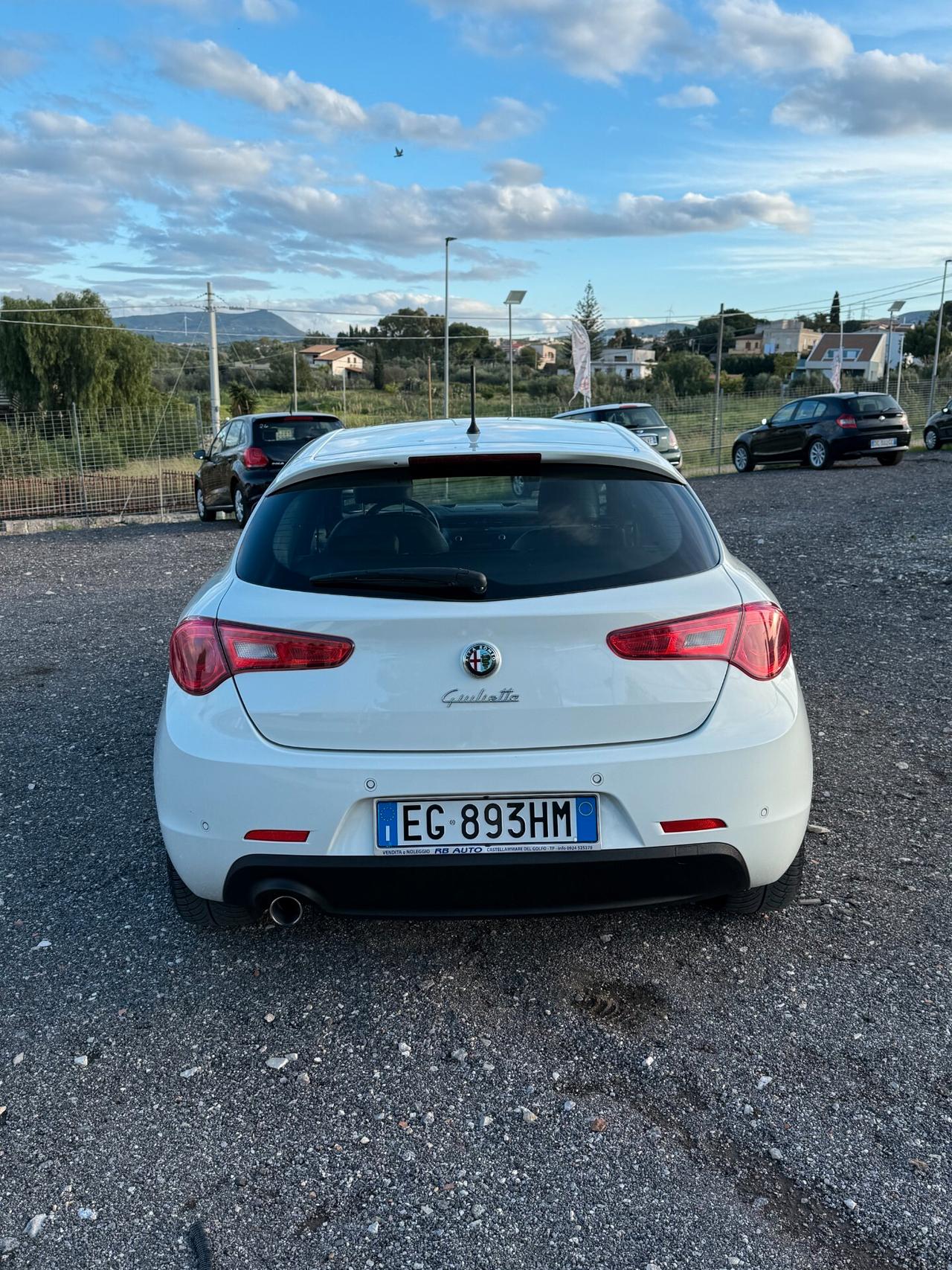Alfa Romeo Giulietta 1.6 JTDm-2 105 CV Distinctive