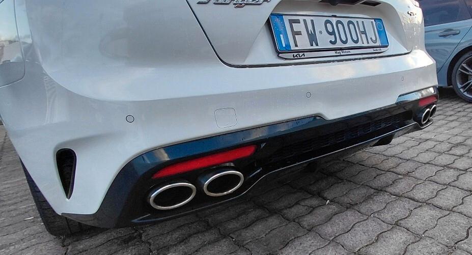 Kia Stinger 3.3 T-GDI AWD AT8 GT