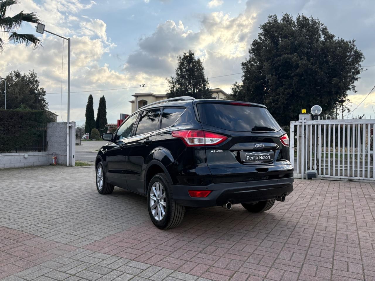 Ford Kuga 2.0 TDCI 120 CV S&S 2WD Titanium