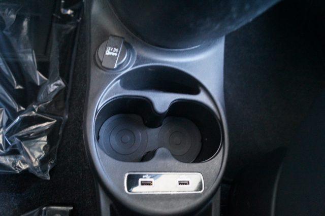 FIAT 500 C 1.0 Hybrid Connect