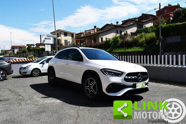 MERCEDES-BENZ GLA 200 Automatic Premium