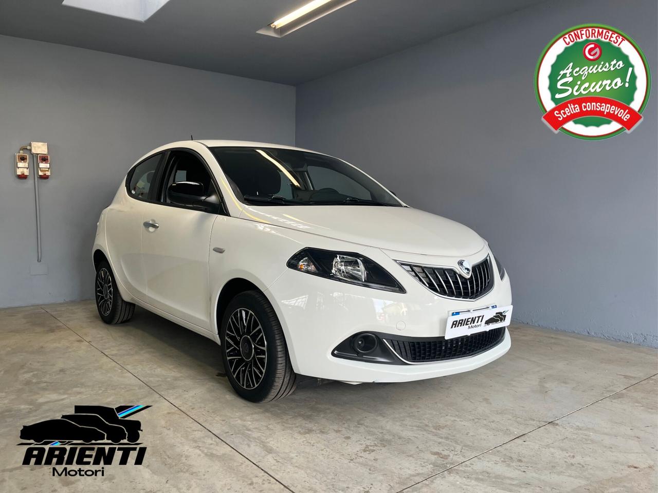 Lancia Ypsilon 1.0cc HYBRID GOLD PLUS - PREZZO REALE!