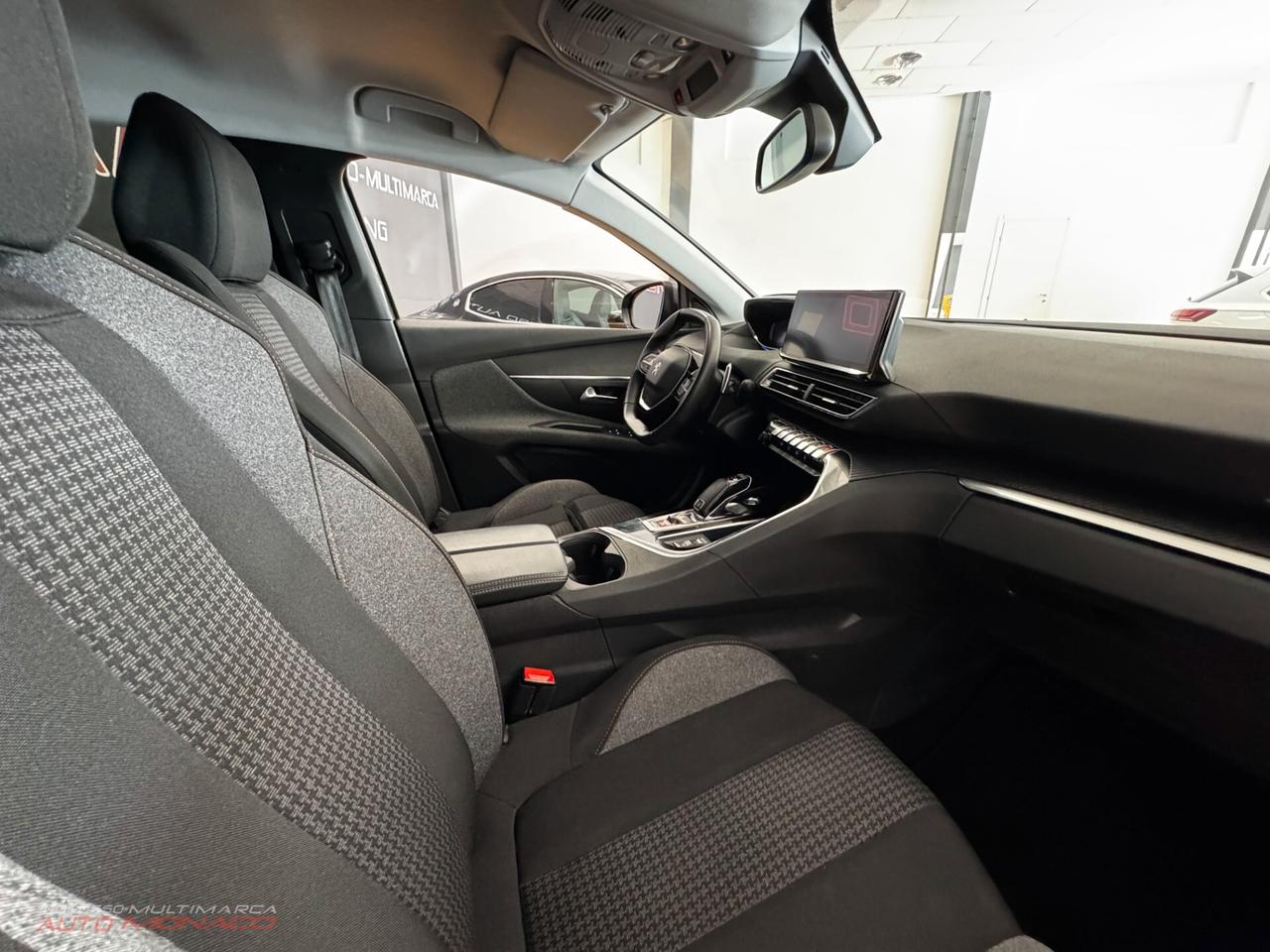 Peugeot 3008 BlueHDi 130cv Active 2021