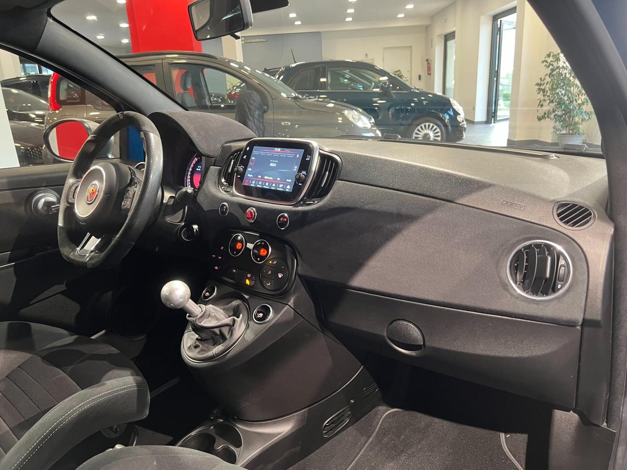 Abarth 595 1.4 T-Jet 180 CV Competizione