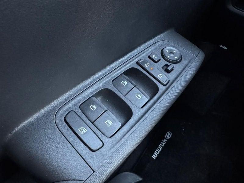 Hyundai Inster 49 kWh XTech + Login Pack - KmZero