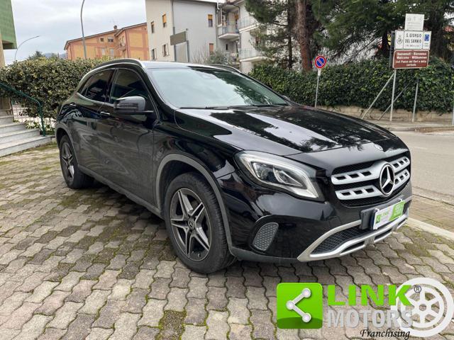 MERCEDES-BENZ GLA 220 d Automatic 4Matic Premium