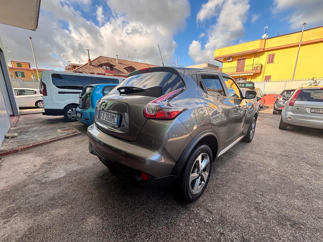 Nissan Juke 1.6 GPL Acenta