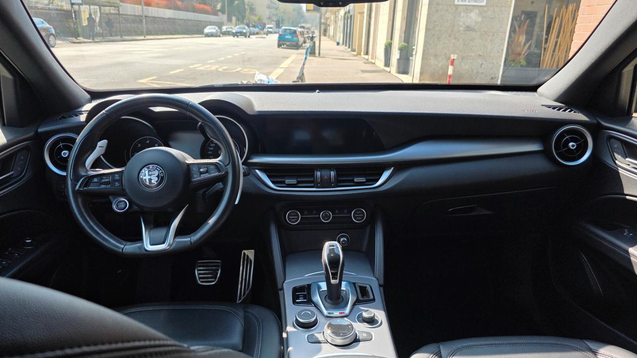 Alfa Romeo Stelvio 2.2 Turbodiesel 160 CV AT8 RWD Sprint
