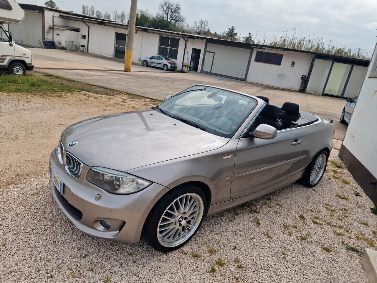 Bmw 118d 2.0 143CV Cabrio Futura "Tagliandi Bmw"