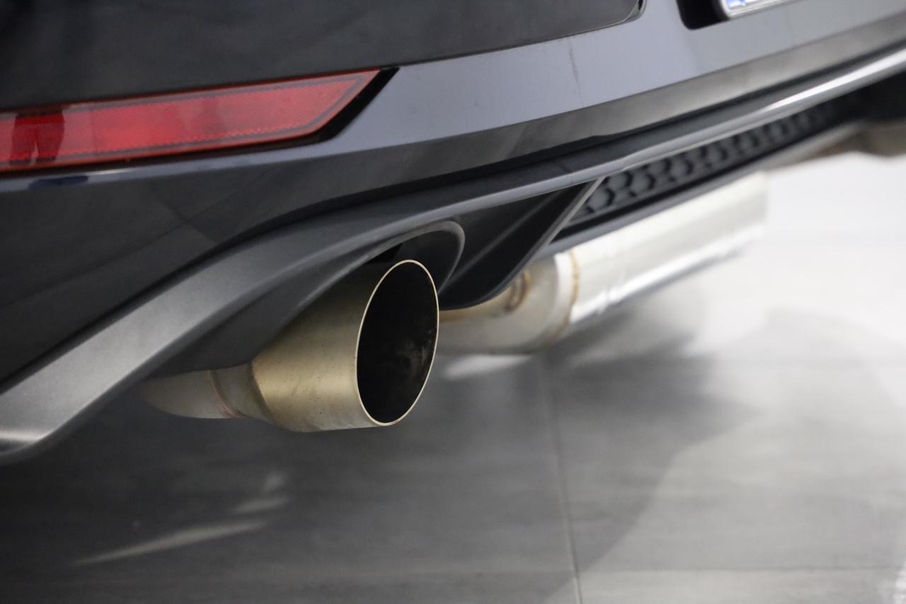 Volkswagen Golf GTI Performance 2.0 TSI DSG 5p.