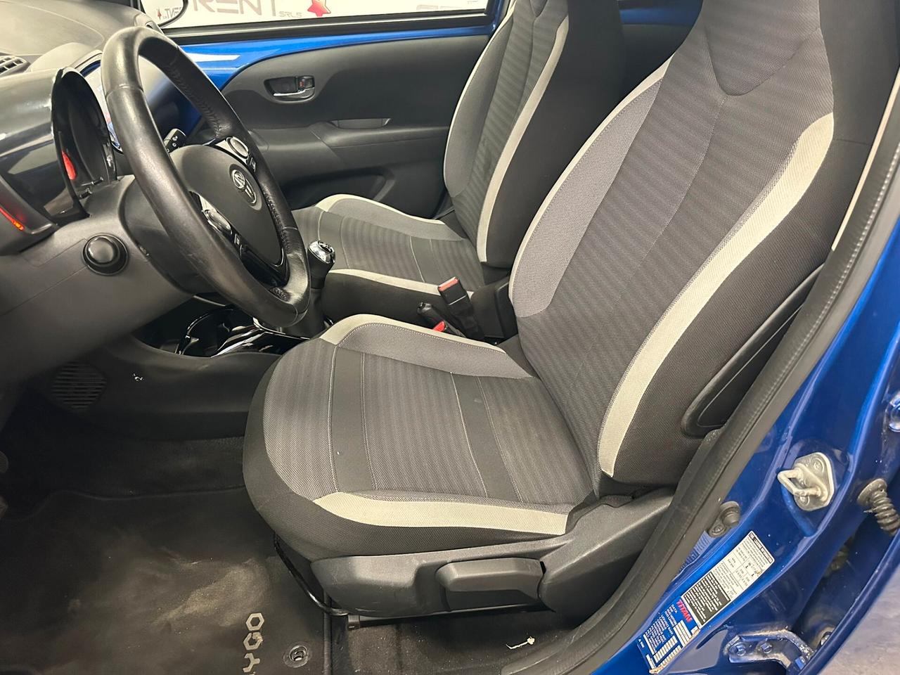 Toyota Aygo 1.0 VVT-i 72 CV 5 porte x-play