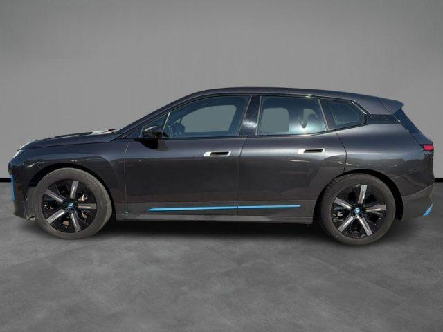 BMW iX xDrive 40