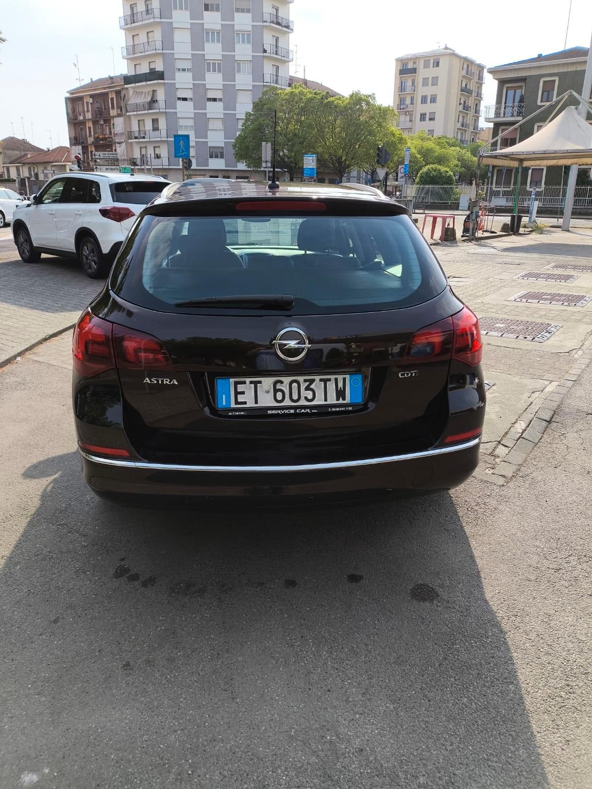 Opel Astra 1.7 CDTI 110CV Sports Tourer Cosmo