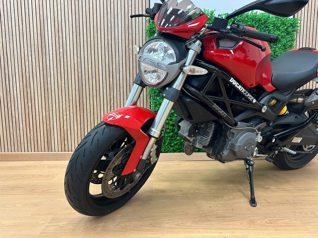 DUCATI MONSTER 696 SCARICO TERMIGNONI DA 99€ AL MESE