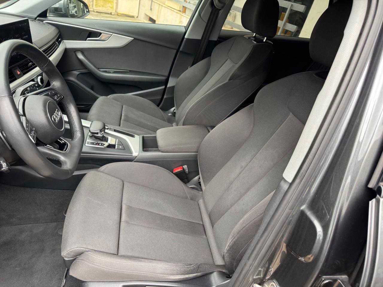 Audi A4 Avant 2.0 TDI 136cv - S.LINE - CERCHI 18 -