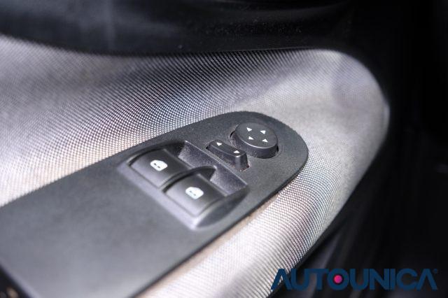 FIAT Punto Evo 1.2 5 PORTE ACTUAL NEOPATENTATI
