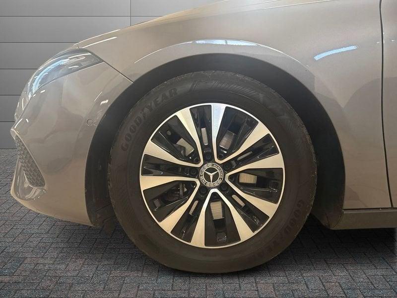 Mercedes-Benz Classe A A 180 d Advanced auto