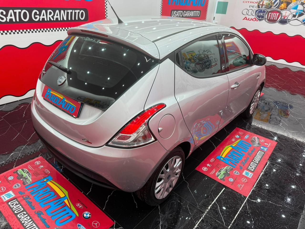 Lancia Ypsilon 1.2 69cv GPL Ecochic - 2012