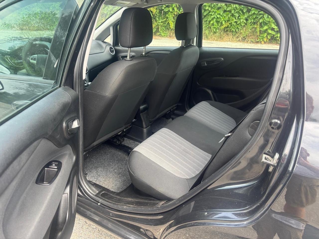 Fiat Punto 1.2 8V 5 porte Street GPL