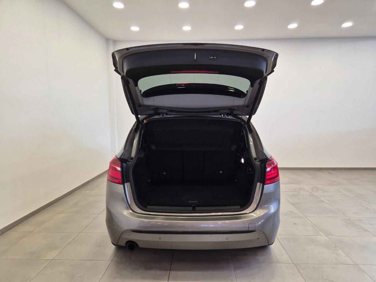 BMW 218 d Active Tourer Luxury auto - Sens. Park. - Cruise/Lim