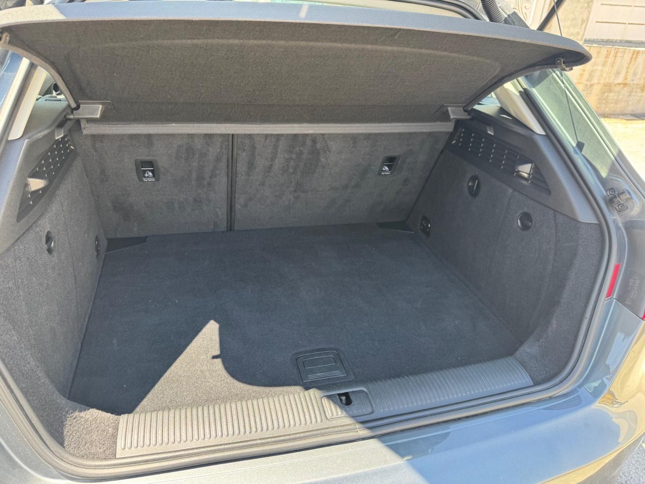 Audi A3 Sportback 1.6 DIESEL 105CV 2013