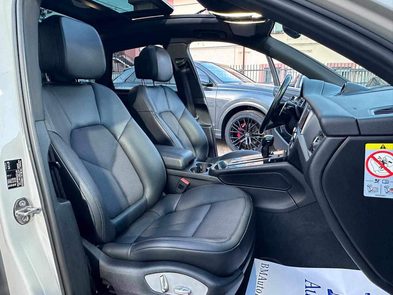 PORSCHE MACAN 2.0 265CV PDK - PANO - C21" - BOOK SERVICE