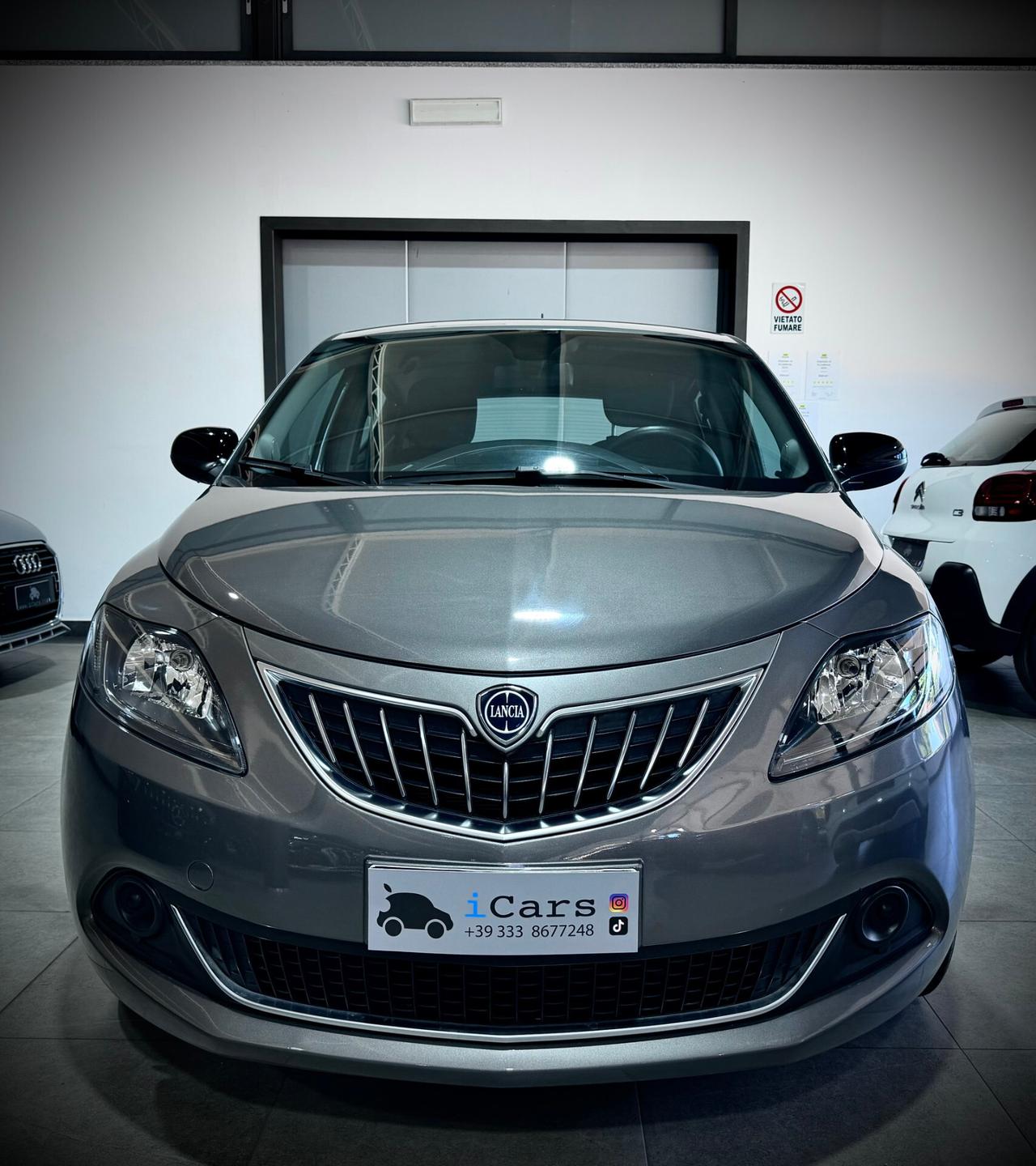 Lancia Ypsilon 1.0 70CV Hybrid Silver