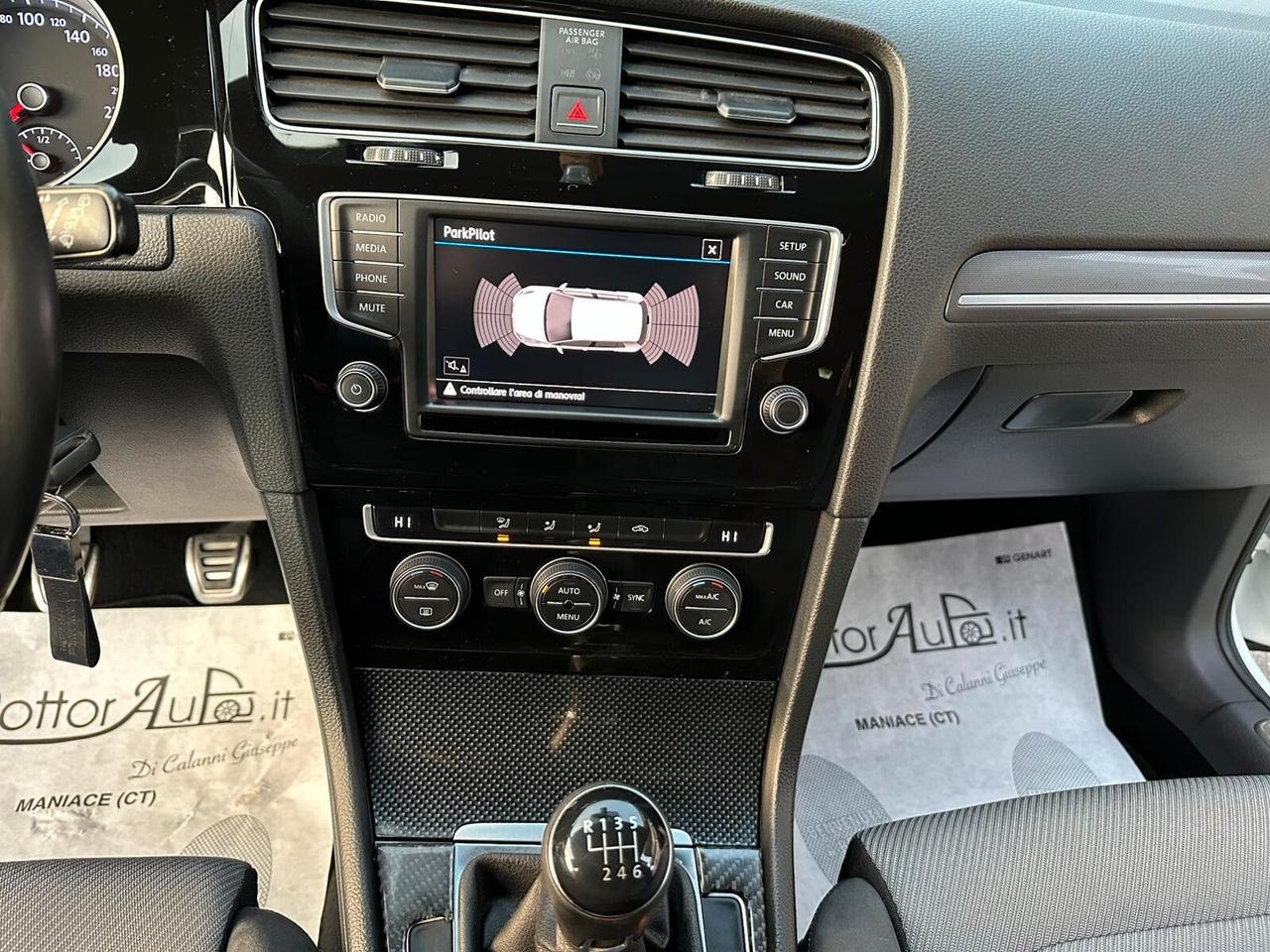 Volkswagen Golf 2.0 TDI 150 CV ALLESTIMENTO R-LINE