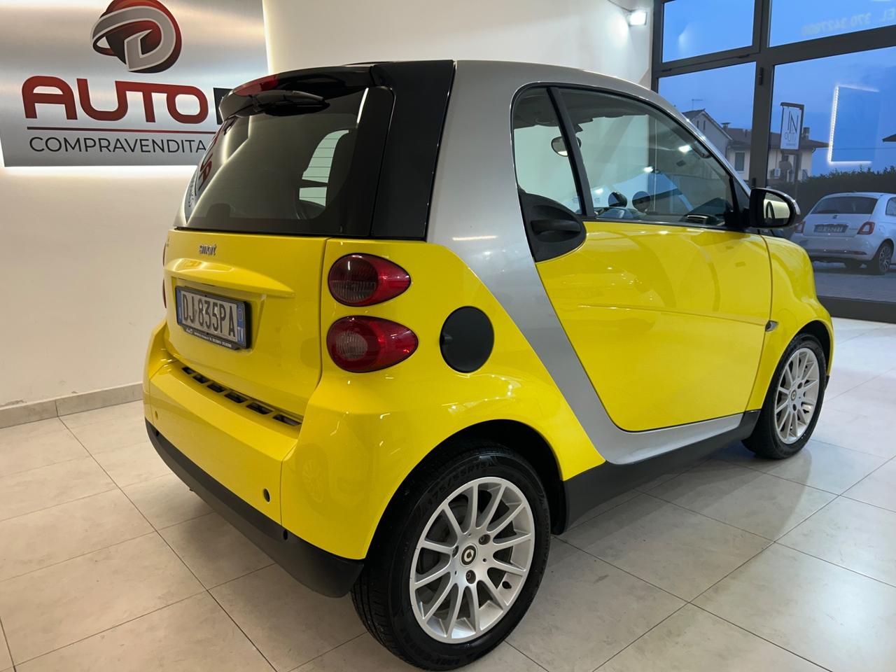 Smart ForTwo 1000 benzina 62 kW 154.000 km
