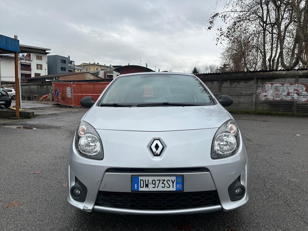 Renault Twingo 1.2 BENZ - NEOPATENTATI