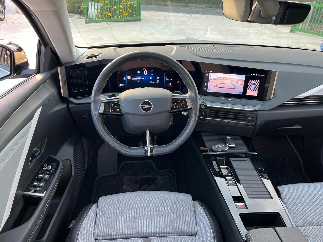 Opel Astra 1.2 Turbo 130 CV Elegance