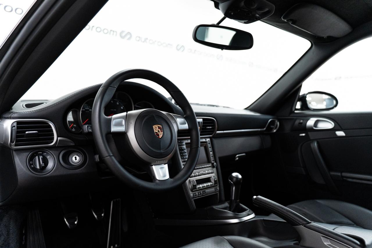 Porsche 911 Carrera 4S Coupé