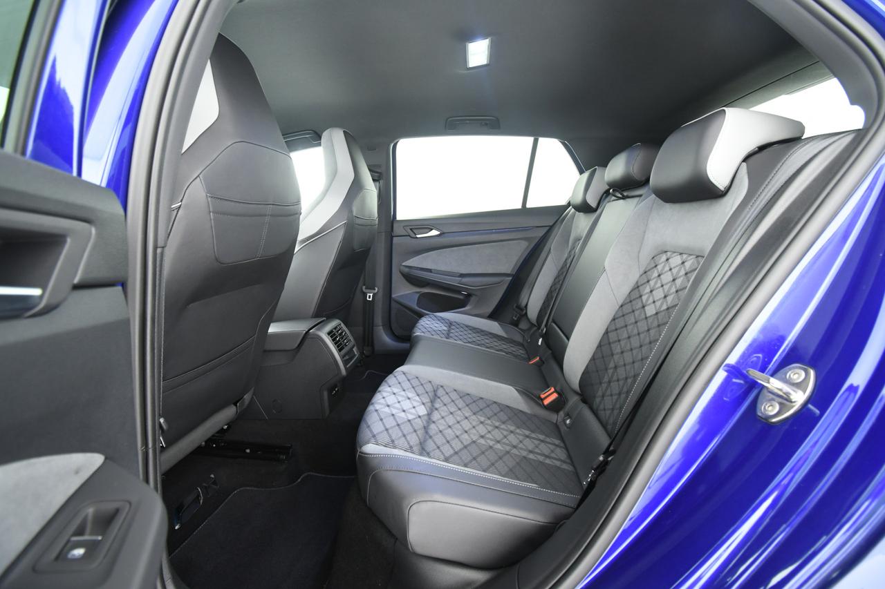 VOLKSWAGEN Golf 1.5 etsi evo R-Line 150cv dsg CAMERA+ALCANTARA+ACC+LED