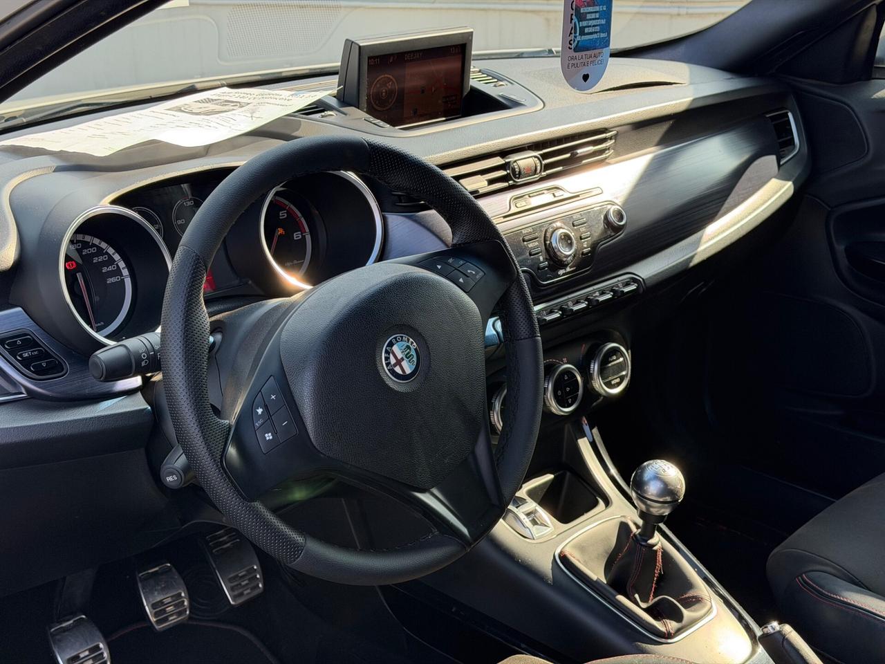 Alfa Romeo Giulietta - 2011 2.0 JTDm-2 140 CV Distinctive