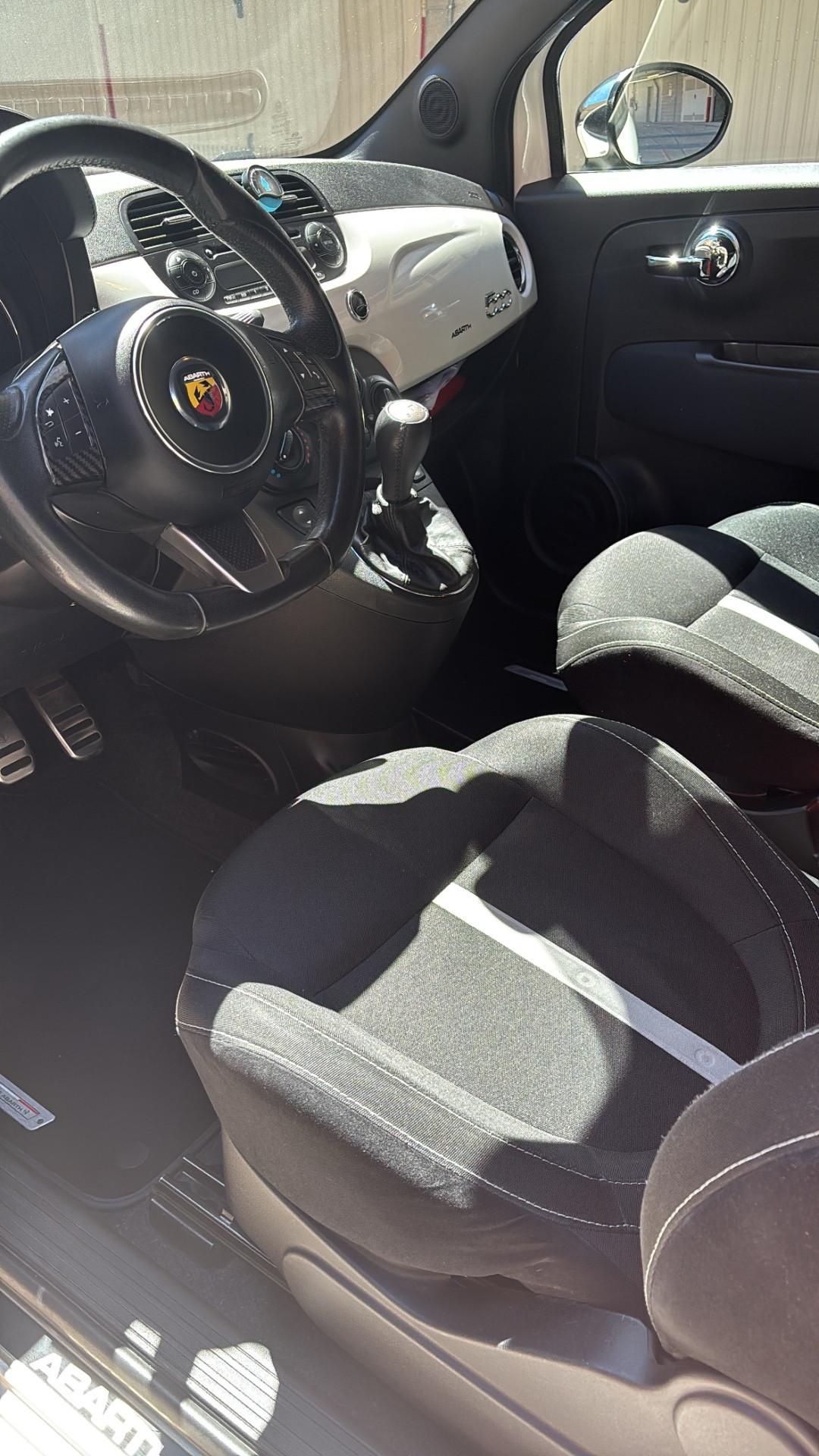 Abarth 500 1.4 Turbo T-Jet Custom