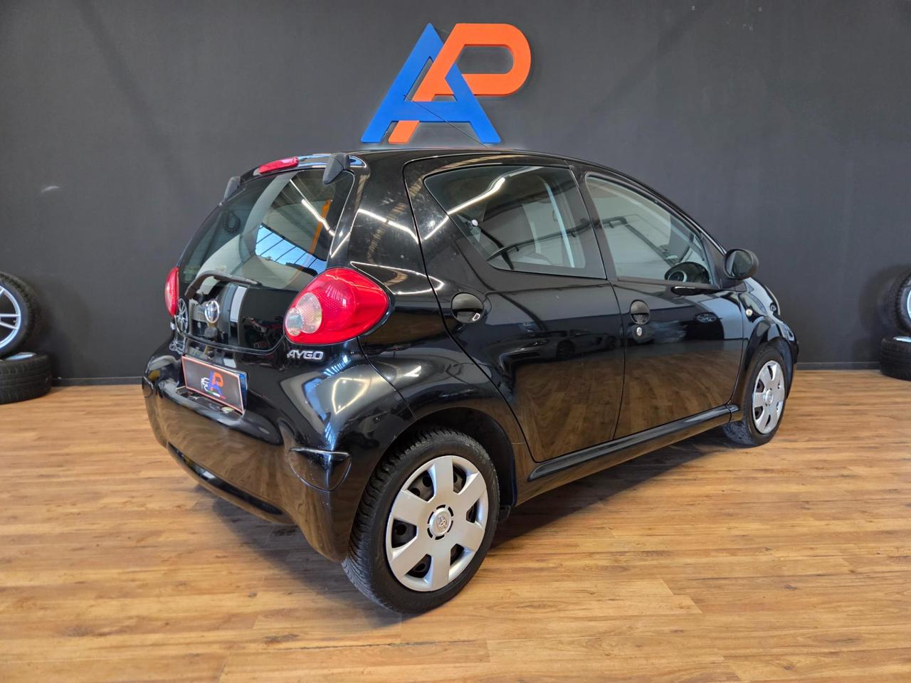 Toyota Aygo 5 Porte Aygo 5p 1.0 Sol