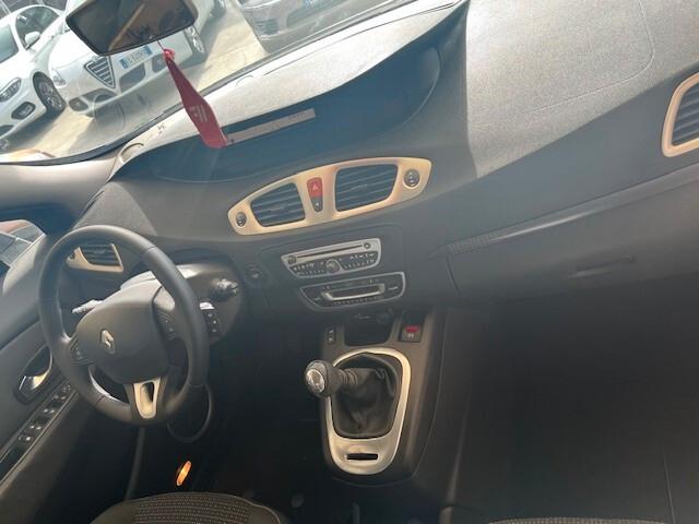 RENAULT SCENIC X- MOOD 1,5 DCI