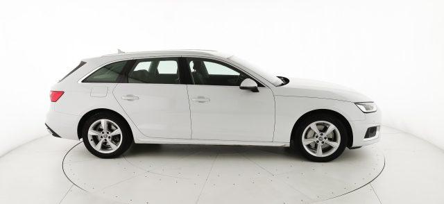 AUDI A4 Avant 40 TDI quattro S tronic Business Advanced