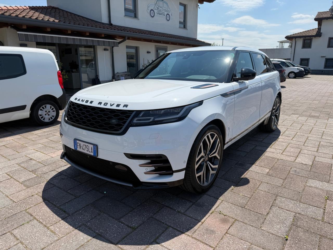 Land Rover Range Rover Velar Range Rover Velar 2.0D I4 240 CV R-Dynamic SE