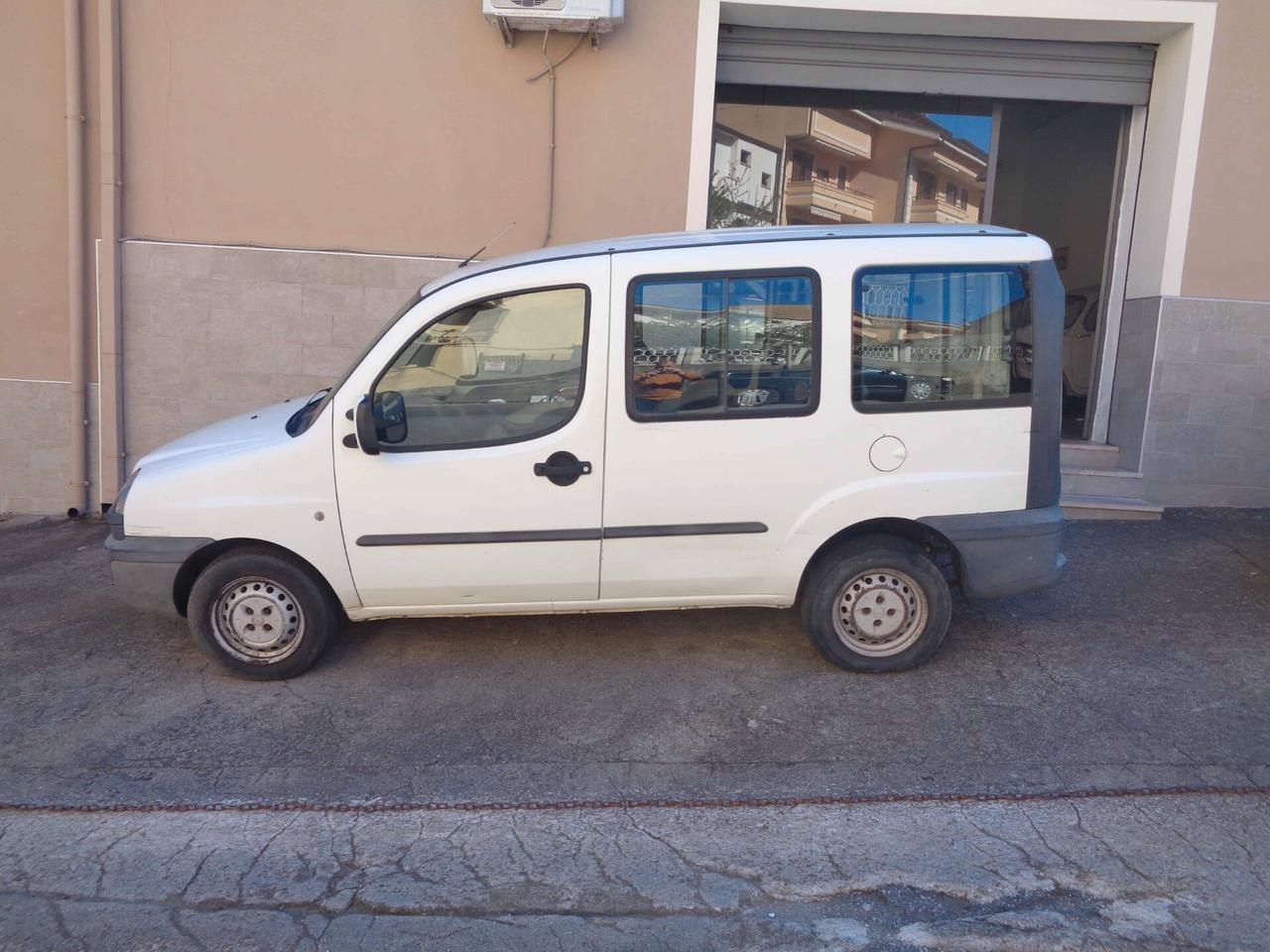 Fiat Doblo 1.9 diesel Cargo Combi 5 posti SX