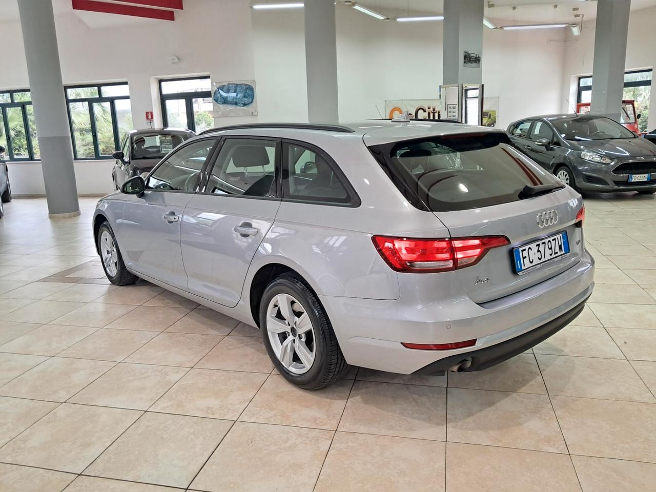 Audi A4 Avant 2.0 TDI 150 CV ultra Business Sport